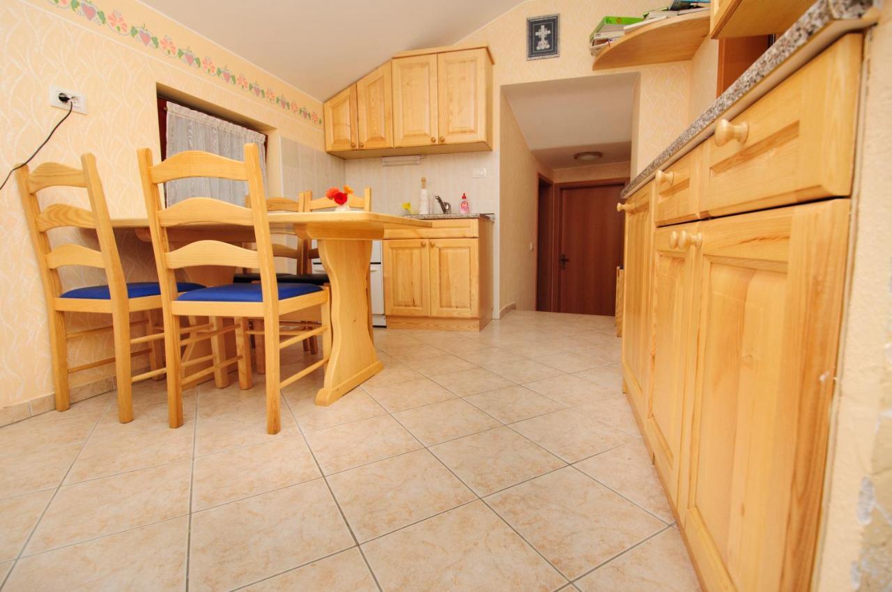 Ekoloska Turisticna Kmetija Pri Lovrcu Apartment